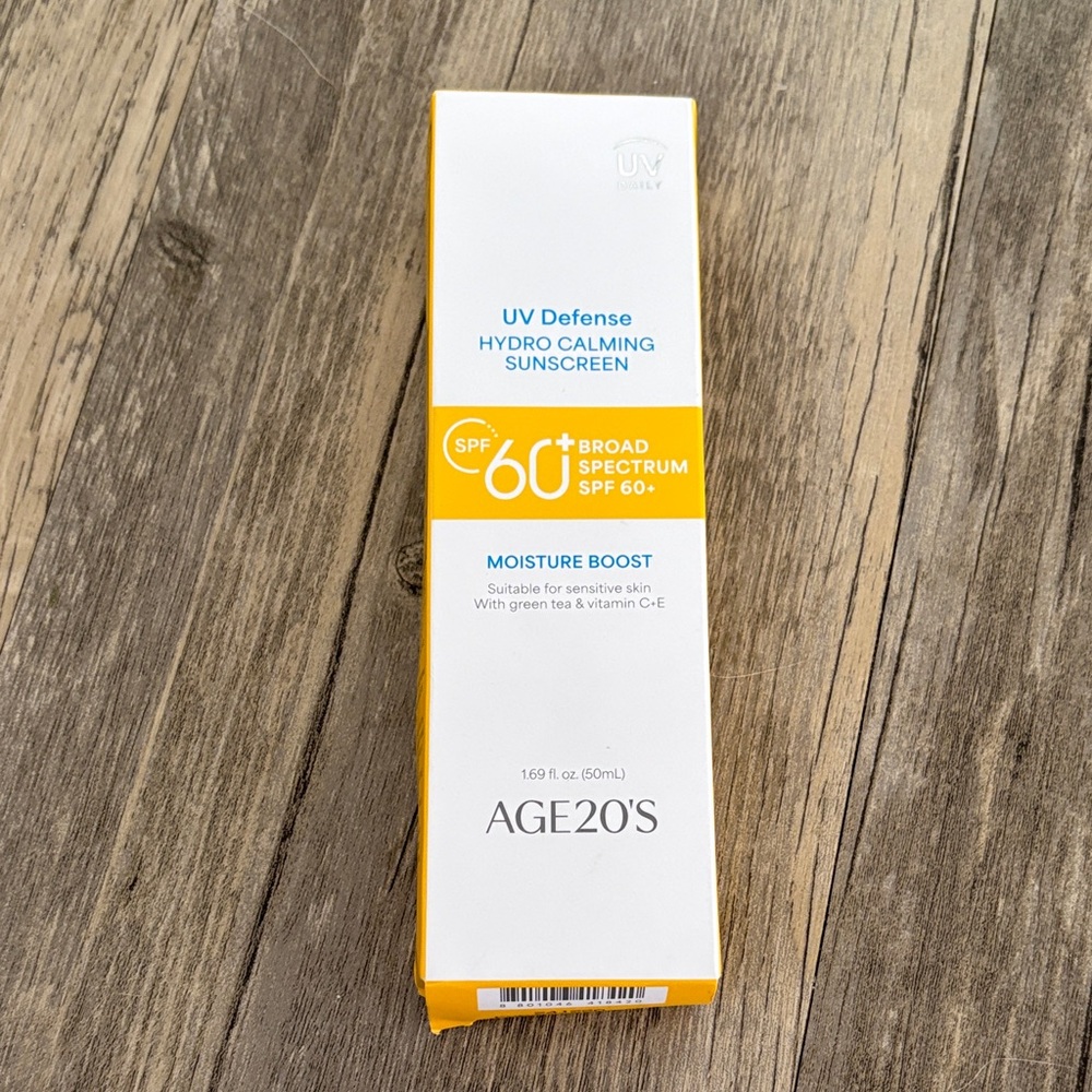 NEW UV Defense, Hydro Calming Sunscreen, SPF 60+, 1.69 fl oz (50 ml)